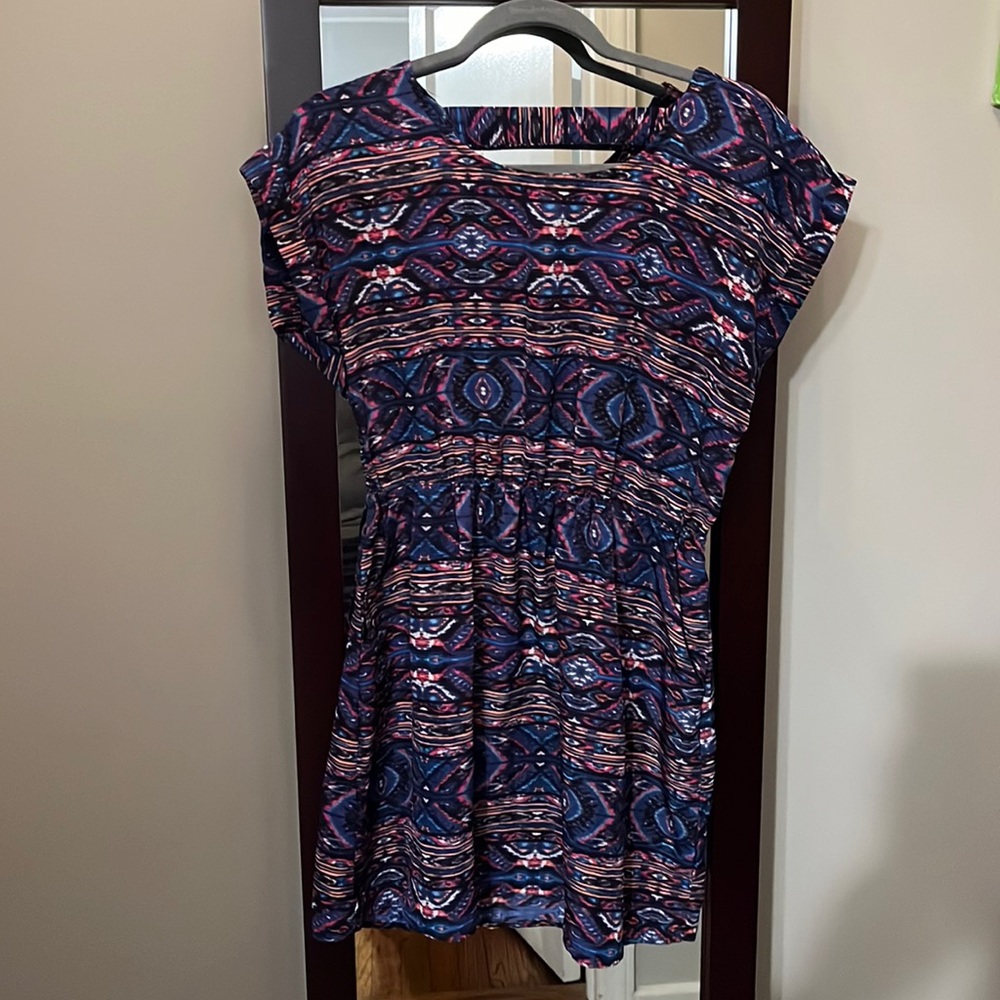Boutique, short sleeve dress with pockets.